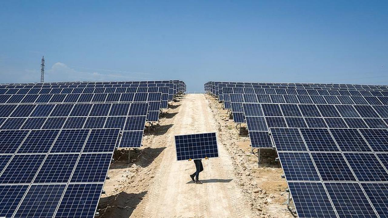 Türkiye'de enerji devrimi: Güneşten tarihi rekor geldi!