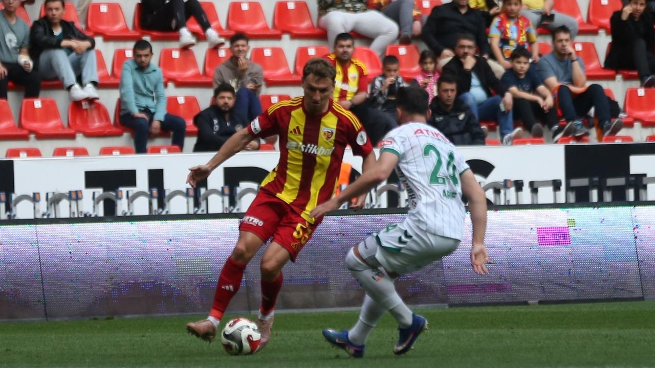 Kayserispor evinde Konyaspor'a karşı galip!