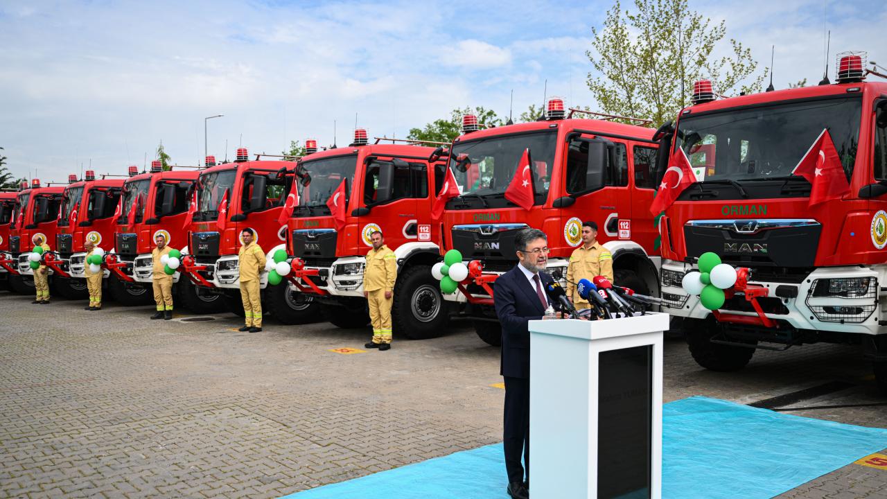Orman yangınlarıyla mücadelede yeni araçlar görev yerlerine uğurlandı