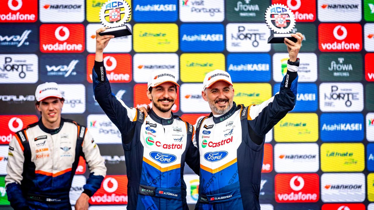 Türk ralli sporcuları Portekiz'de zirveye çıktı