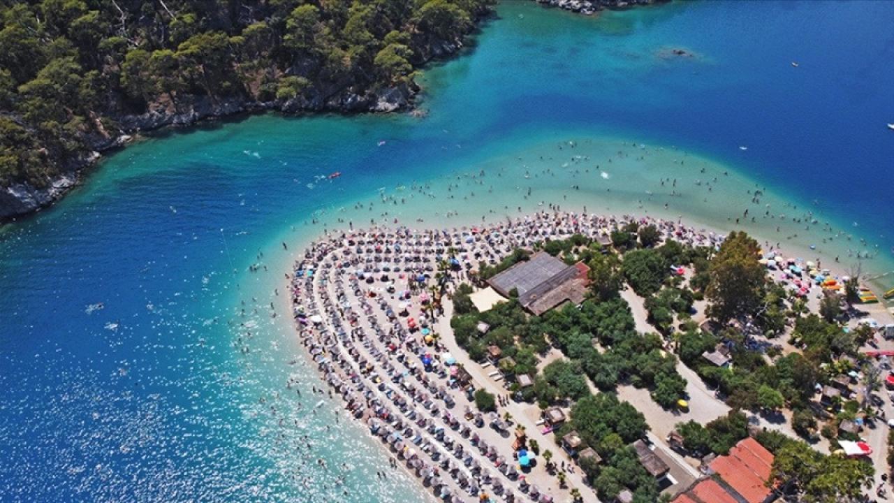 Bu yıl Türkiye'den 580 plaj "Mavi Bayrak" almaya hak kazandı