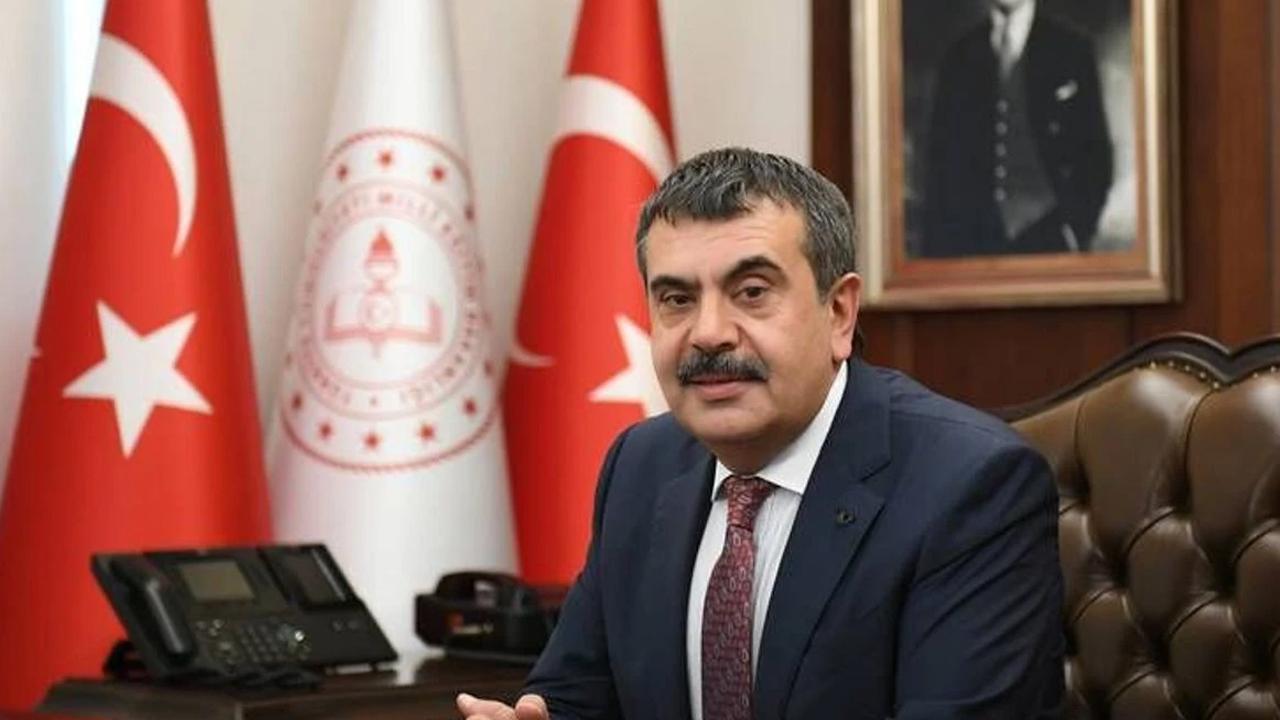 MEB’ten velileri sevindiren karar: Okullara ‘kartlı sistem’ geliyor!