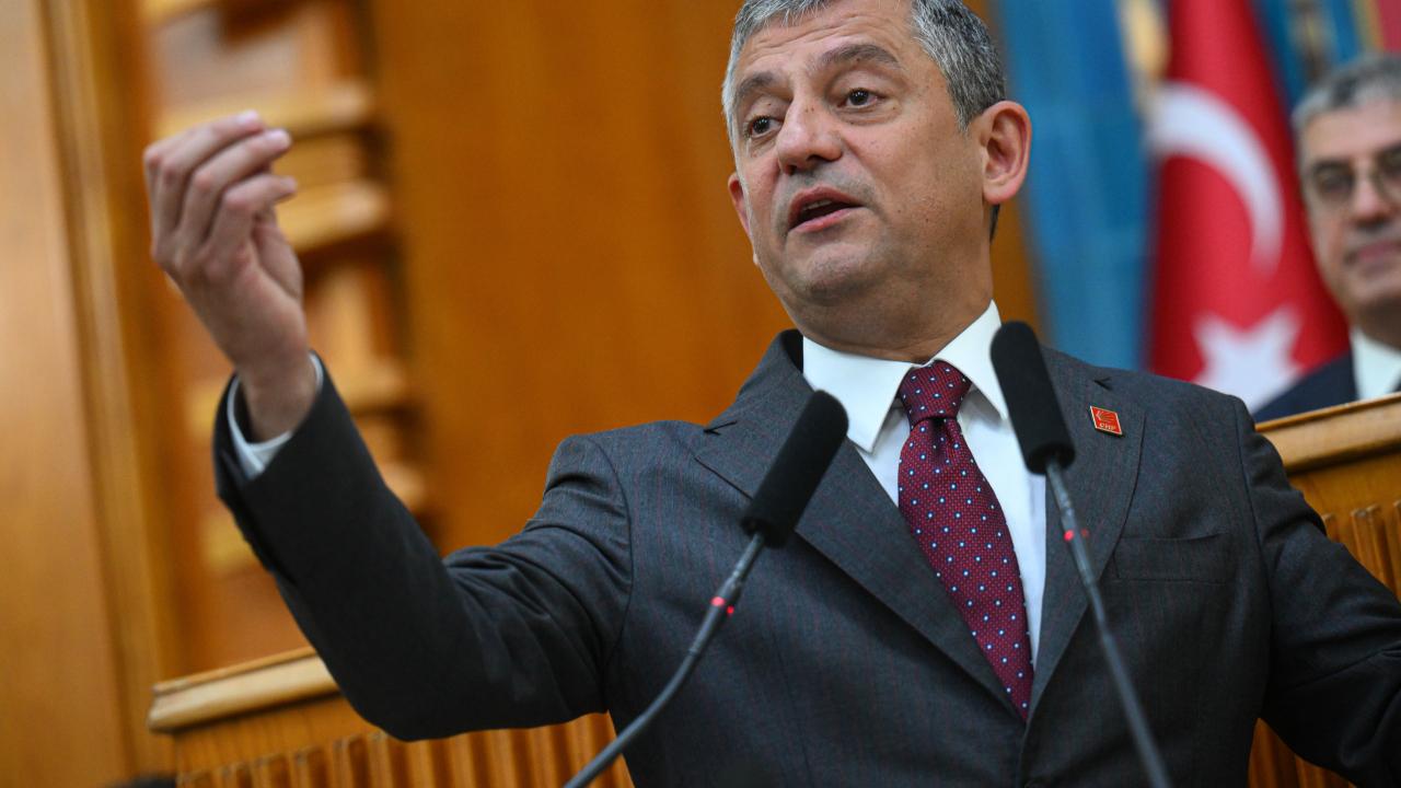 Özgür Özel hakkında dokunulmazlık süreci! Dosya komisyona gönderildi
