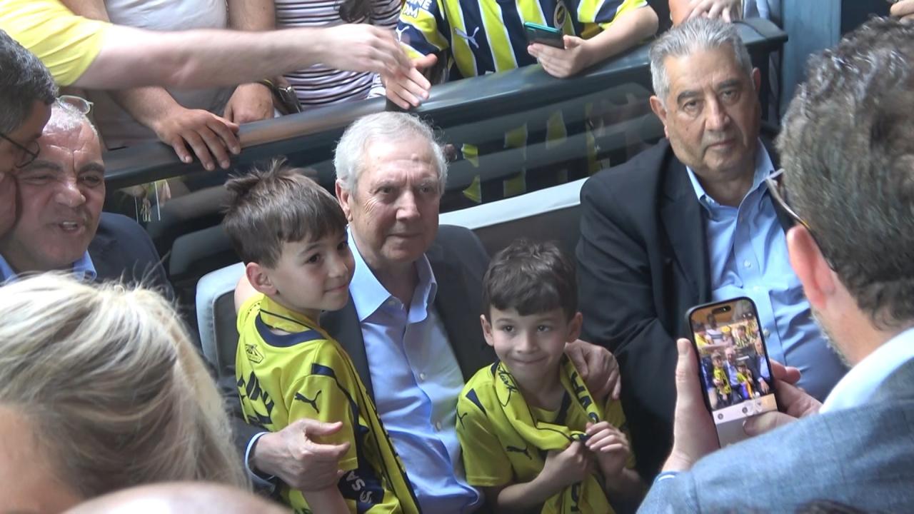 Yalova’da Aziz Yıldırım izdihamı