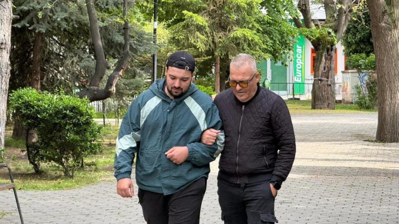 Temizlediği aracında 2 saat uyudu ölümden döndü