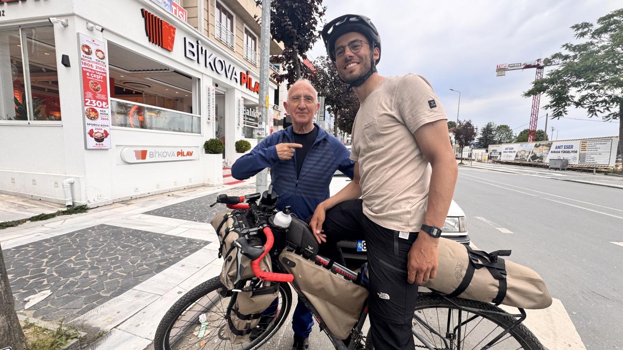 Vize vermediler, Milano’dan Tokyo’ya bisikletle yola çıktı: Düzce’de mola verdi