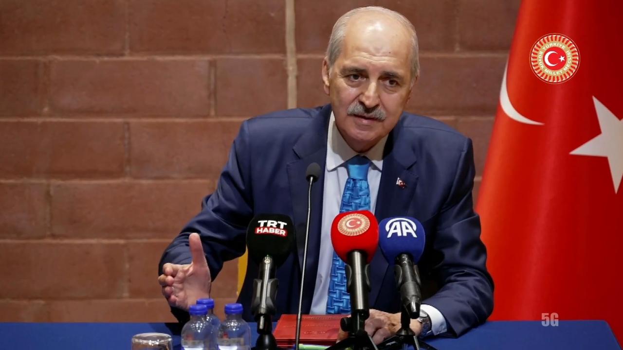 TBMM Başkanı Numan Kurtulmuş, Stockholm'de Türk vatandaşlarıyla bir araya geldiği toplantıda konuşma yapıyor.