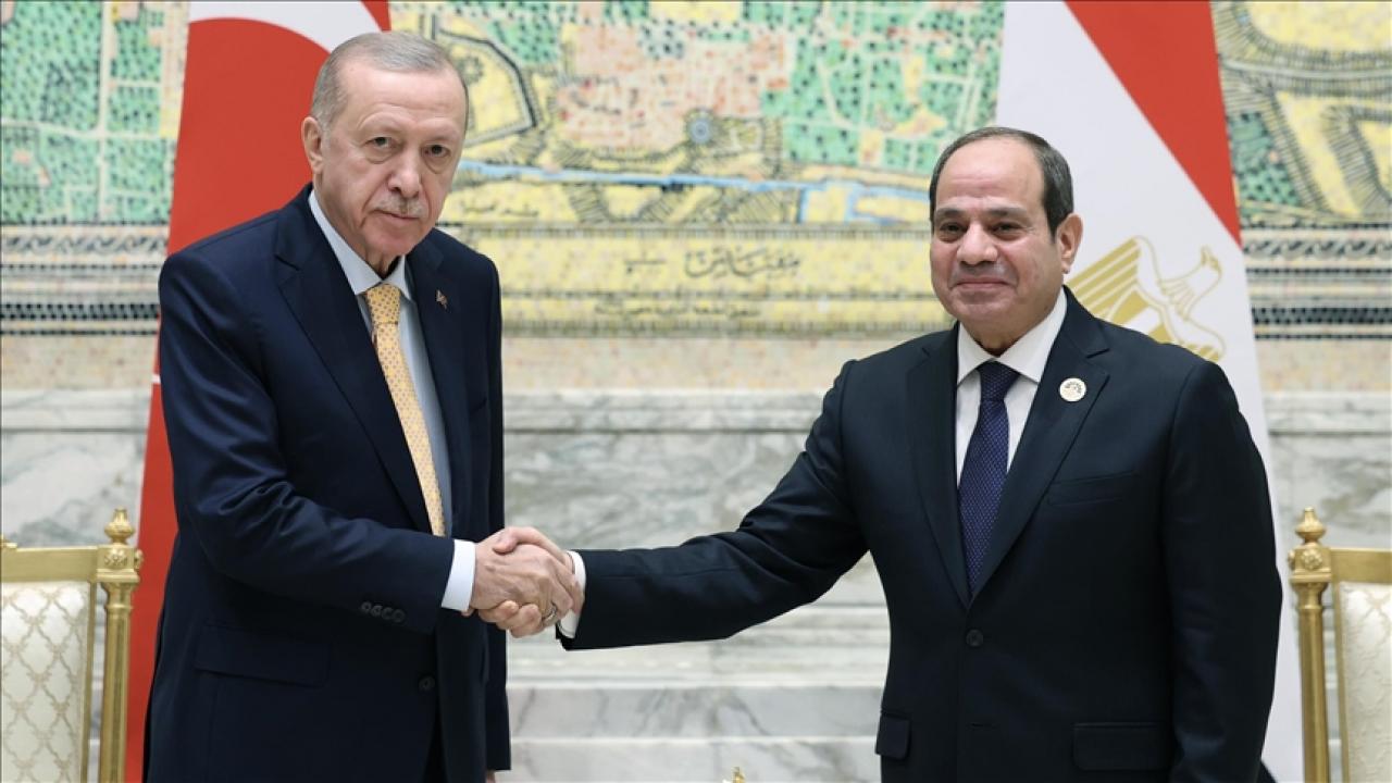 Türkiye ile Mısır’ın gizli askeri hamlesi: ABD ve İsrail’de panik çanları çalıyor! Türkiye ile Mısır’ın gizli askeri hamlesi: ABD ve İsrail’de panik çanları çalıyor!
