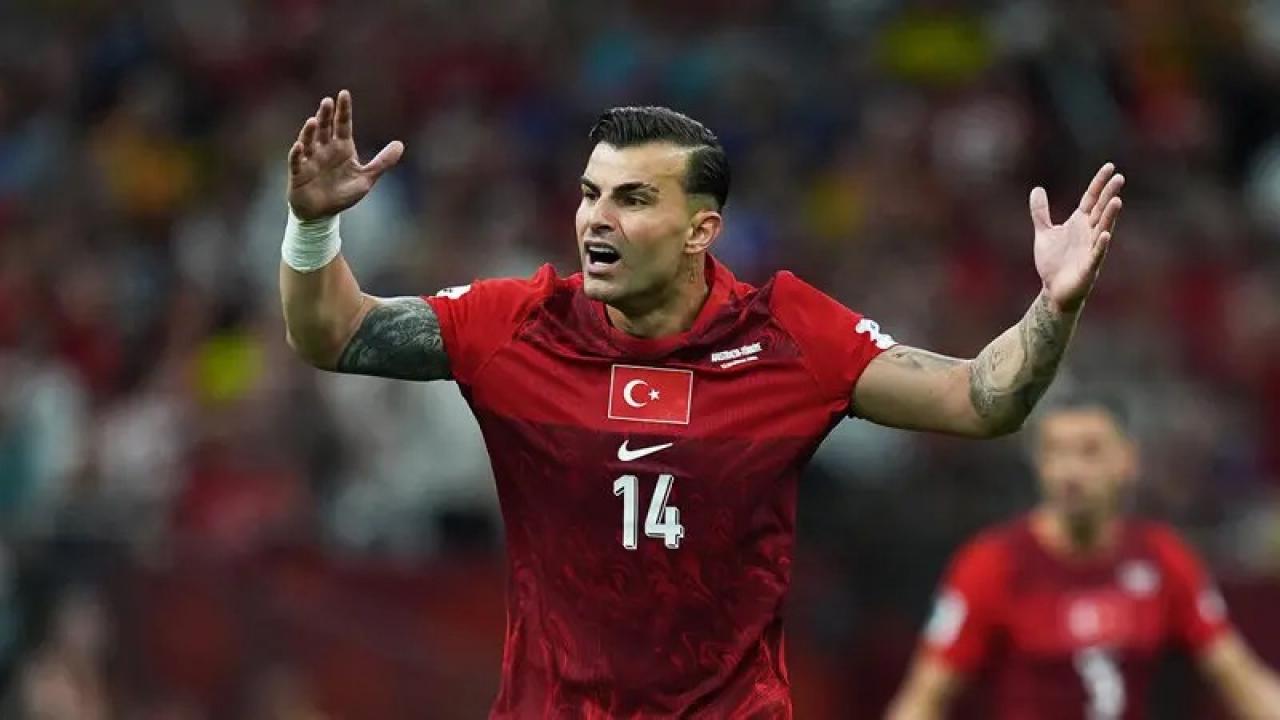 Abdülkerim Bardakcı açıklama yaparken