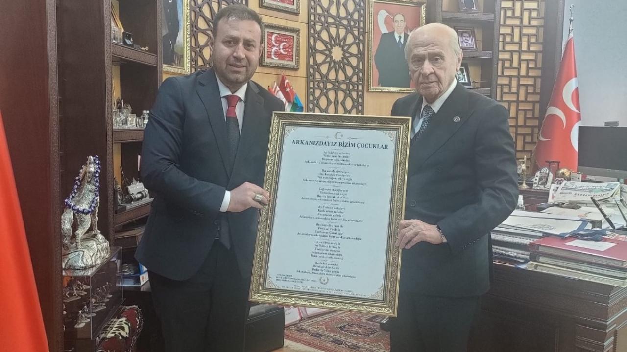 Devlet Bahçeli talimat verdi! Dünya Kupası öncesi Milli Takım’a anlamlı jest Devlet Bahçeli talimat verdi! Dünya Kupası öncesi Milli Takım’a anlamlı jest