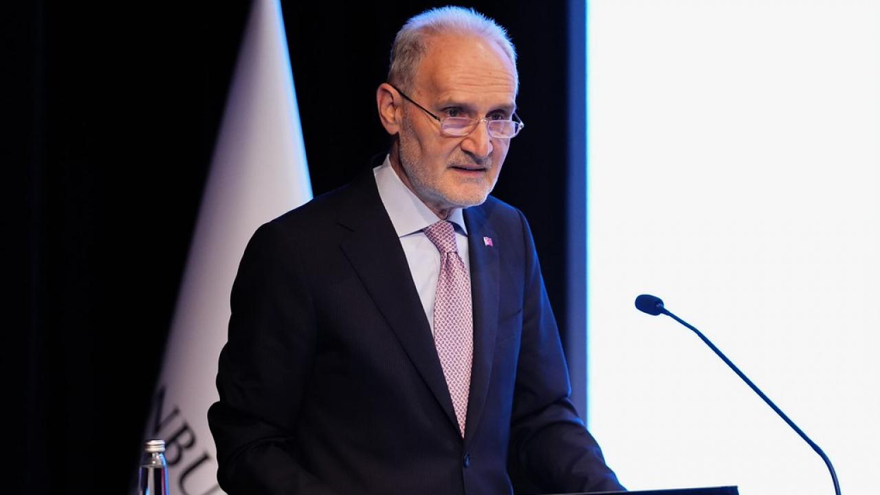 İTO Başkanı Avdagiç: Yüksek faiz ortamı reel sektör üzerindeki baskısını sürdürüyor İTO Başkanı Avdagiç: Yüksek faiz ortamı reel sektör üzerindeki baskısını sürdürüyor