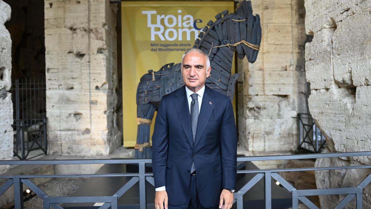 Roma’nın kalbi Kolezyum’da Troya’nın hikâyesi dünyayla buluştu Roma’nın kalbi Kolezyum’da Troya’nın hikâyesi dünyayla buluştu