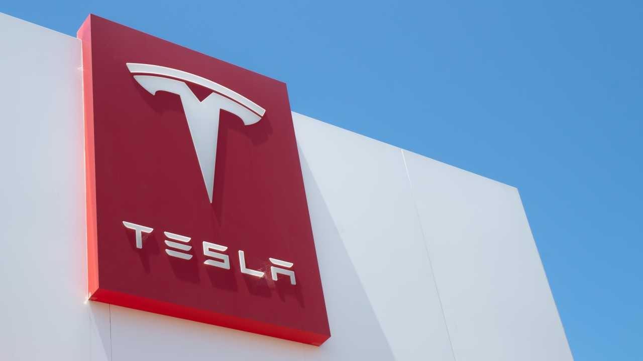 Tesla Türkiye’de takas dönemini başlattı: Eski aracını getirene yeni model! Tesla Türkiye’de takas dönemini başlattı: Eski aracını getirene yeni model!