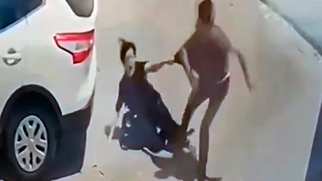 Adana'da sokak ortasında 7 yerinden bıçaklandı: Dehşet ilkokul sırasına uzandı