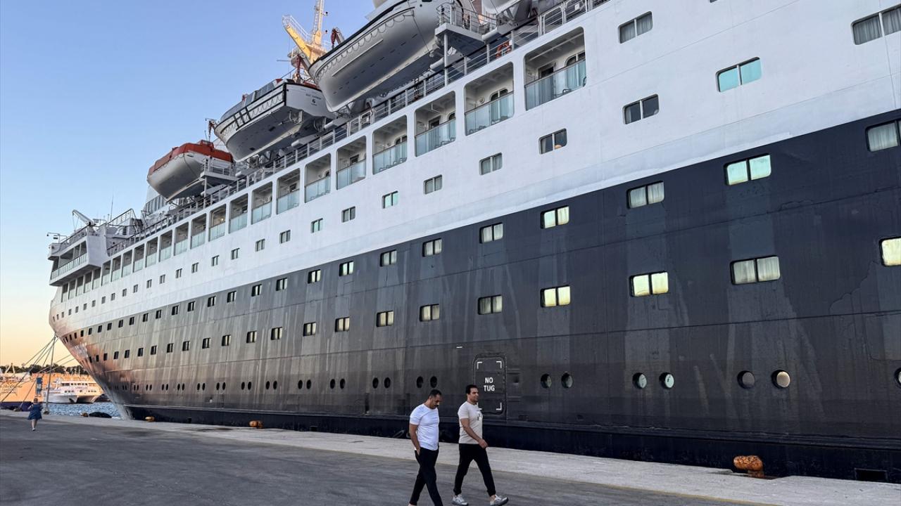 Türkiye’nin kruvaziyer turizminde tarihi zirve: İlk 5 ayda yarım milyon yolcu Türkiye’nin kruvaziyer turizminde tarihi zirve: İlk 5 ayda yarım milyon yolcu