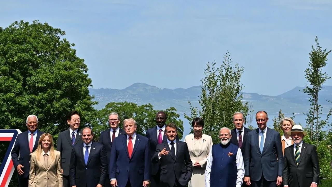 G7 liderleri toplantısı sırasında çekilmiş genel bir kare.