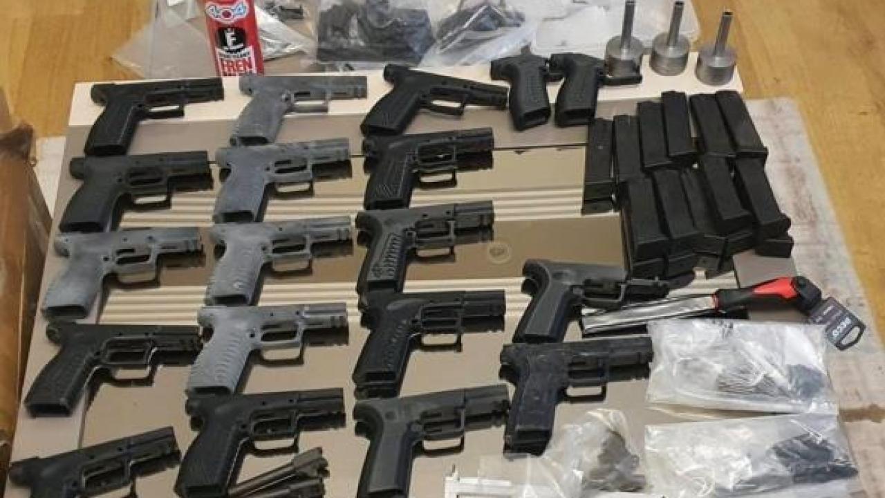 İzmir’de suç örgütlerine operasyon: 38 gözaltı