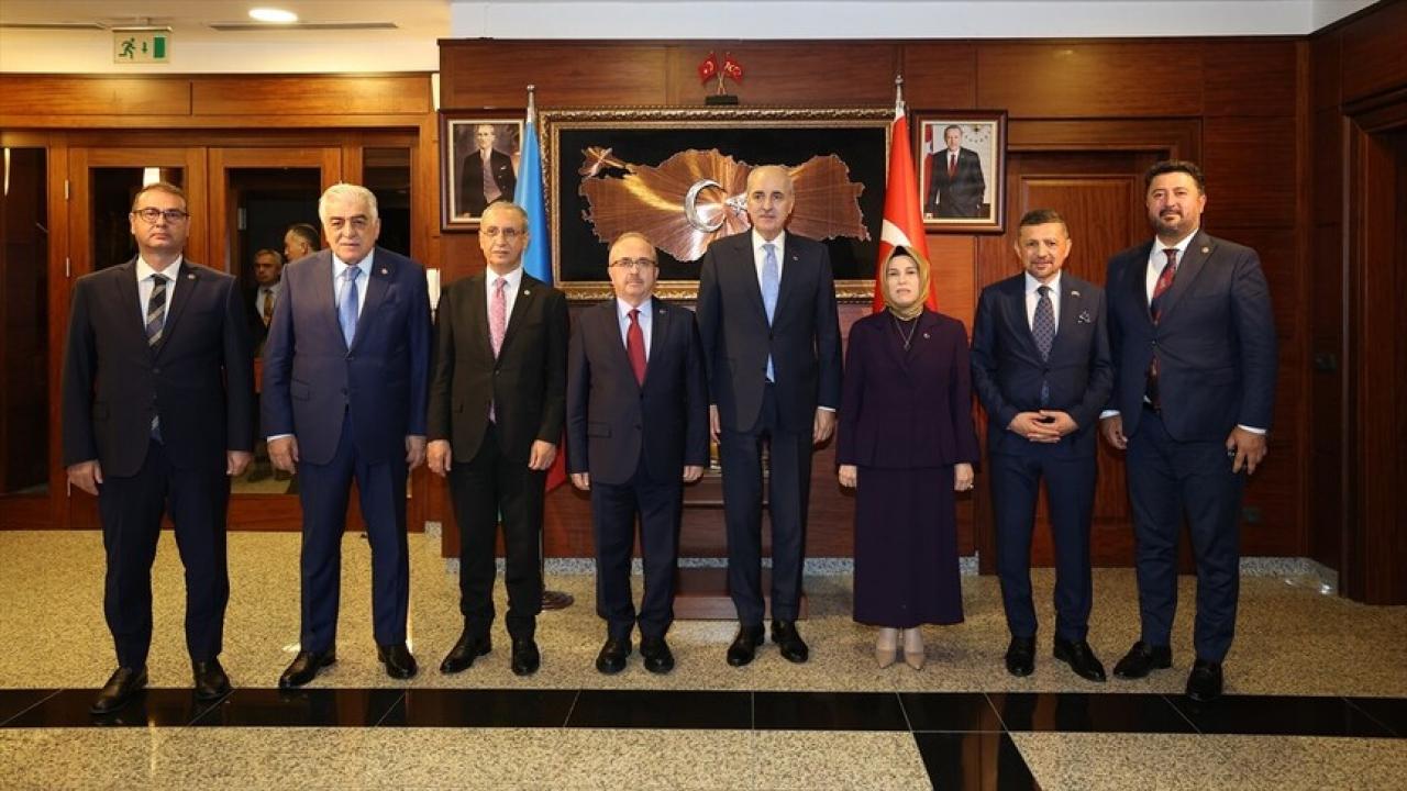 TBMM Başkanı Kurtulmuş, Türkiye’nin Bakü Büyükelçiliğini ziyaret etti TBMM Başkanı Kurtulmuş, Türkiye’nin Bakü Büyükelçiliğini ziyaret etti