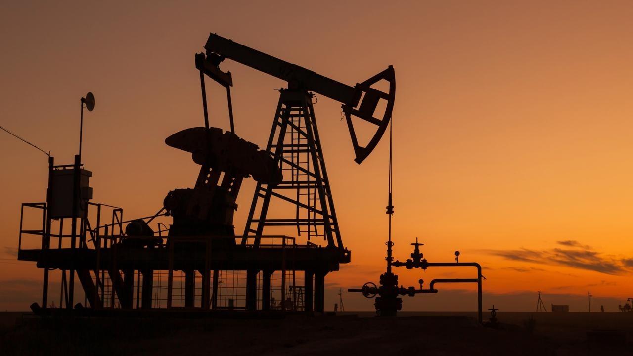 Brent petrol varil fiyatları ekran grafiği
