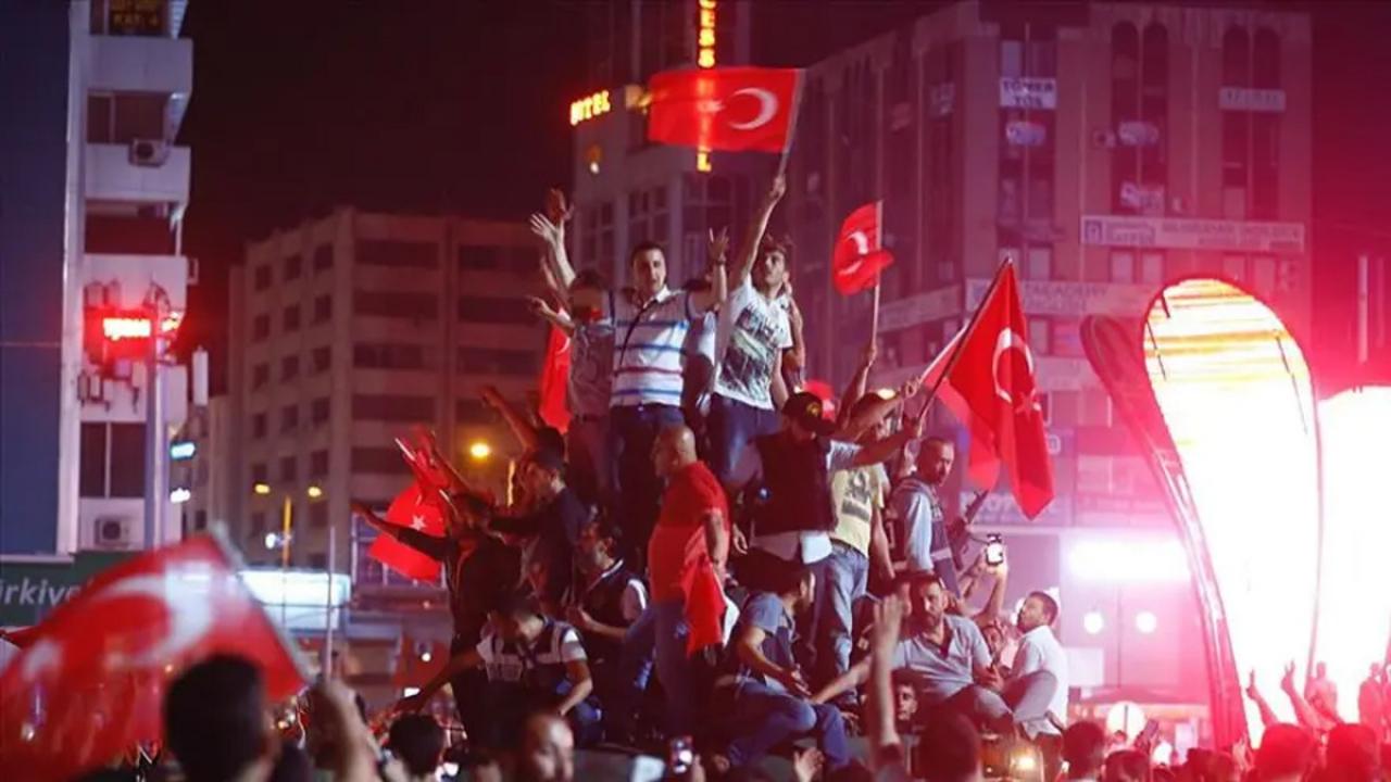 AK Parti’den 15 Temmuz sempozyumu AK Parti’den 15 Temmuz sempozyumu