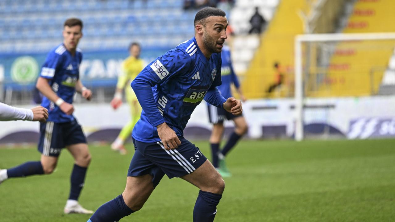 Cenk Tosun için çılgın iddia! Süper Lig'den 1. Lig'e gitti