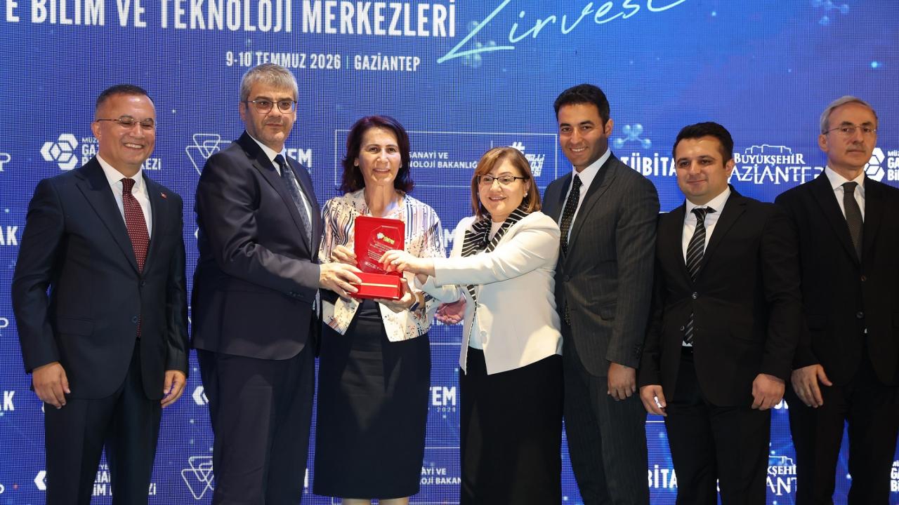 Gaziantep’te bilim rüzgarı esti! 42 bilim merkezi, 81 il, tek hedef… Gaziantep’te bilim rüzgarı esti! 42 bilim merkezi, 81 il, tek hedef…