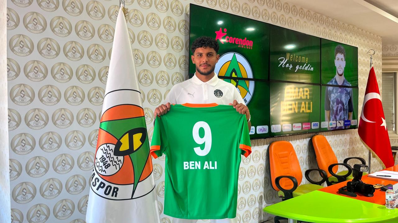 Tunuslu forvet, Süper Lig ekibine imza attı