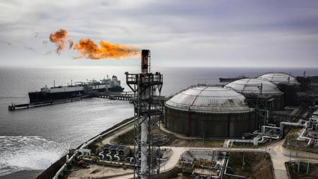 Endonezya'daki LNG zirvesinde konuşmacılar ve katılımcılar