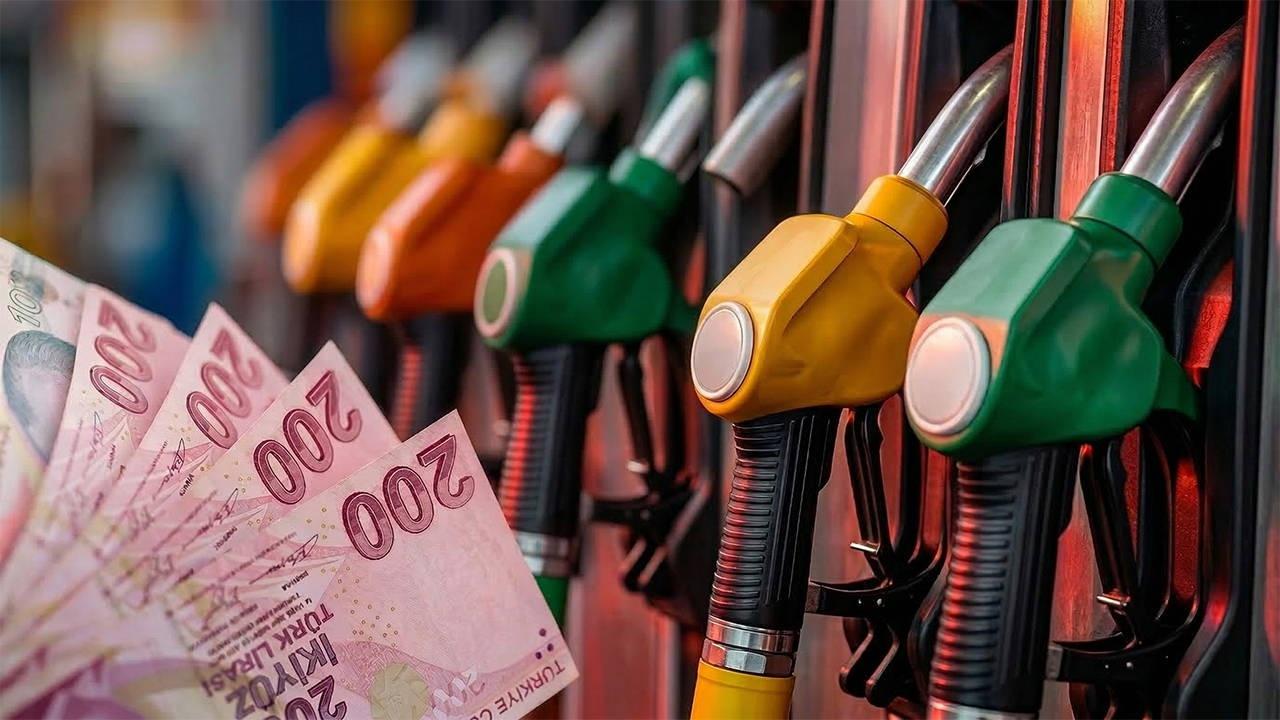 Akaryakıta bir zam daha geliyor! Litresi 80 lirayı aşacak