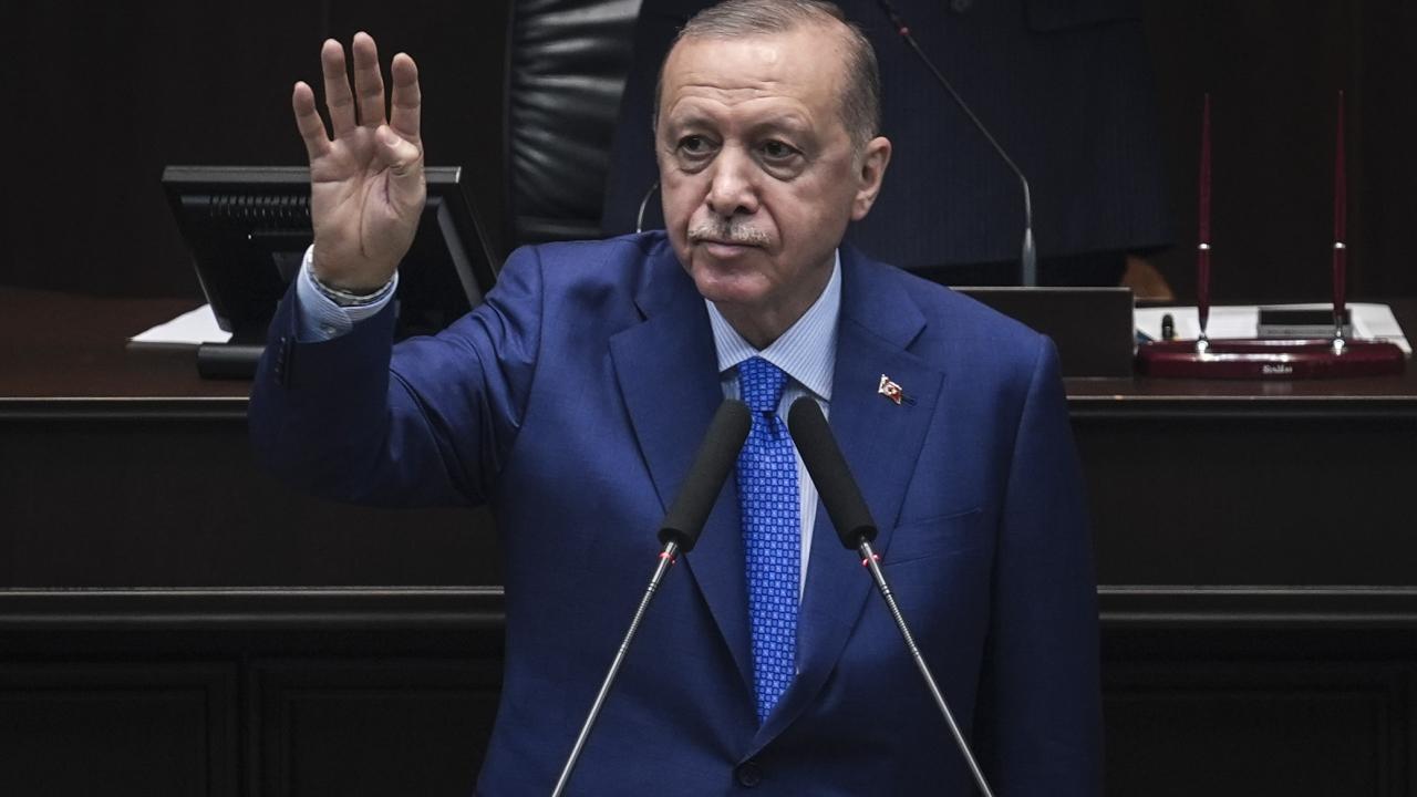 İstanbul'da dengeleri değiştirecek iddia: 4 belediye başkanı AK Parti'ye geçiyor!