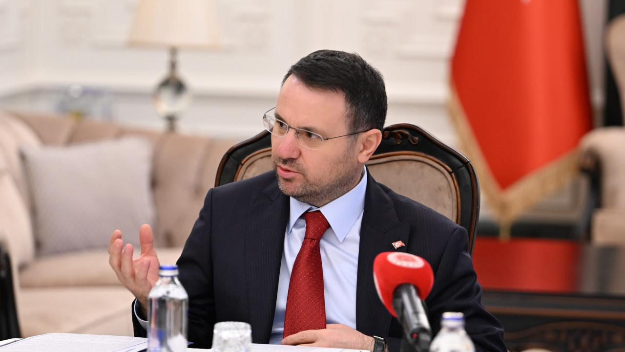 Bakan Gürlek, Uğur Mumcu’nun ailesiyle görüştü