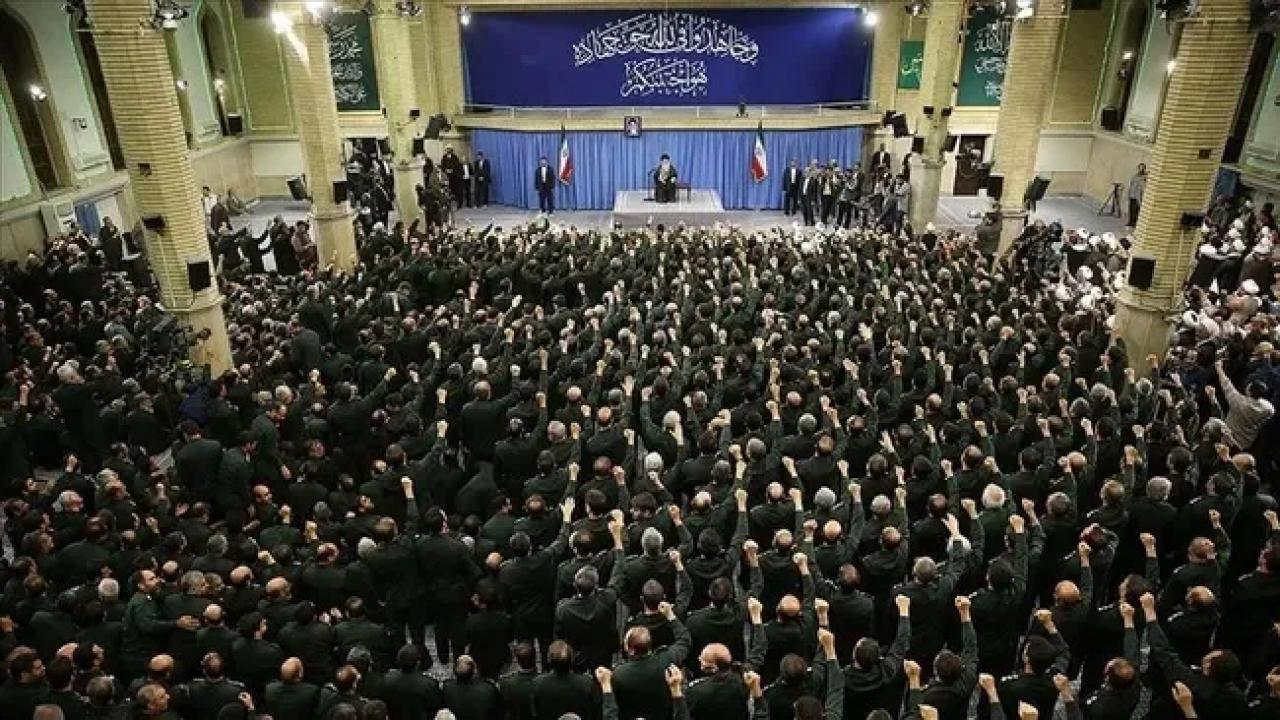 Tahran'da kritik atama: Hamaney İran ordusunun zirvesini yeniden şekillendirdi