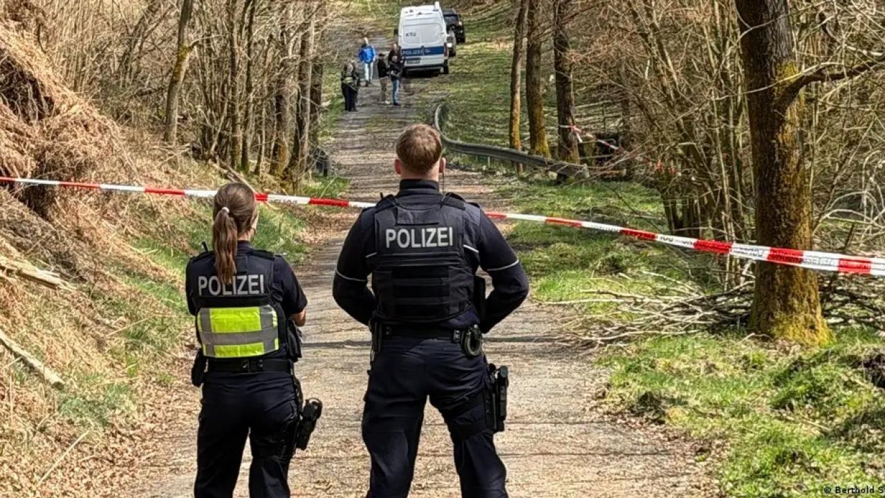 Berlin'de gizli silah deposu bulundu! Almanya: Yüksek tehdit durumundayız