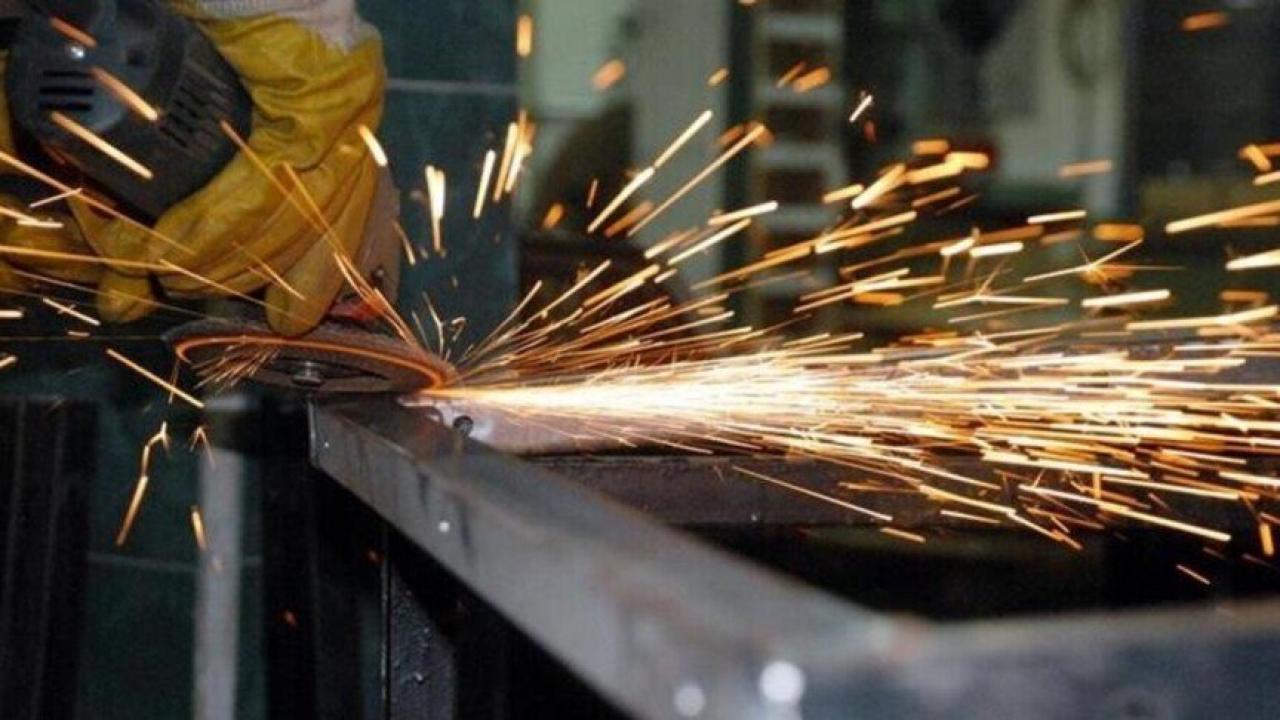 İngiltere'de bileşik PMI son 4 ayın en yüksek seviyesini gördü