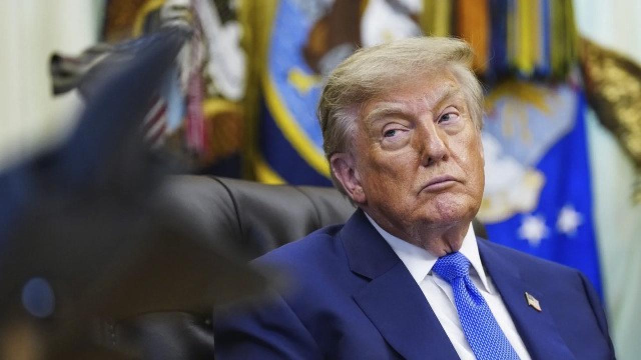 Son dakika... Trump: Hürmüz açık ve tüm deniz faaliyetleri sürüyor