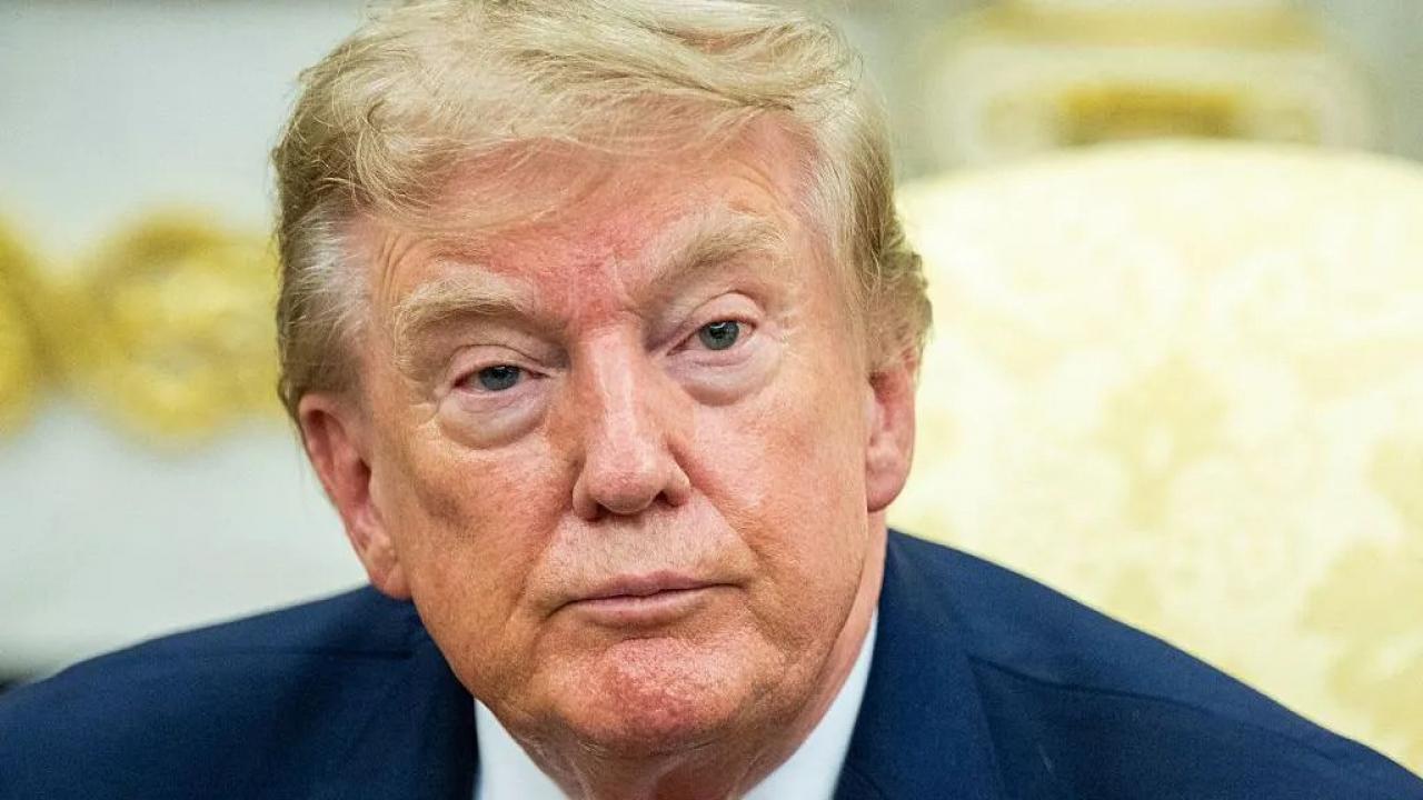 Trump Kanada'ya yönelik yeni gümrük vergilerini askıya aldı