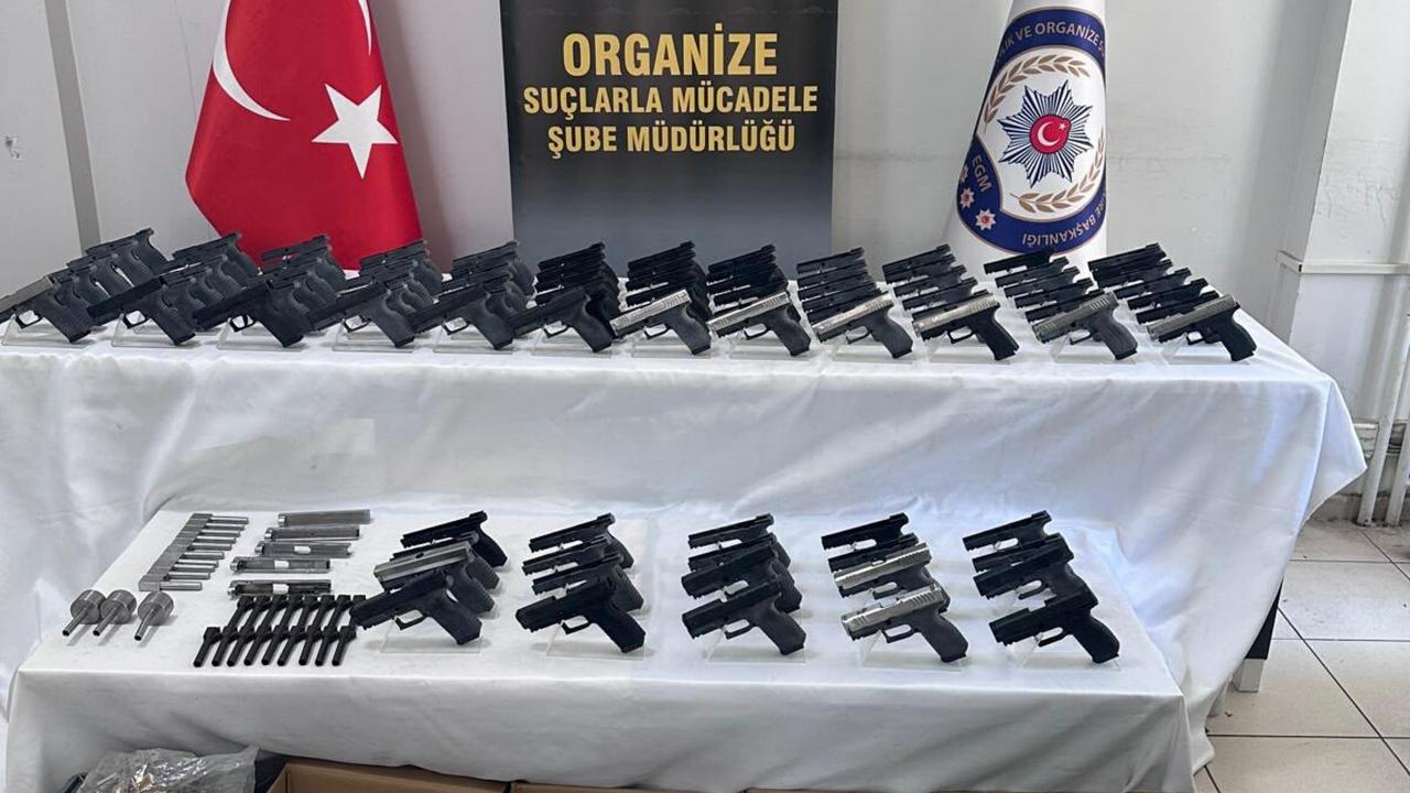2 ilde silah kaçakçılıÄı operasyonu; 13 gözaltı