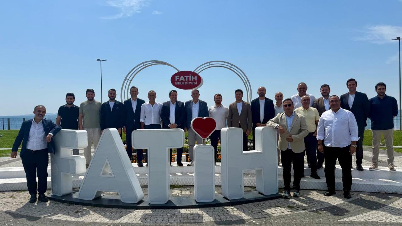 Basın DanıÅmanları Platformuânda yeni dönem: BaÅkanlıÄa Fidancı geldi