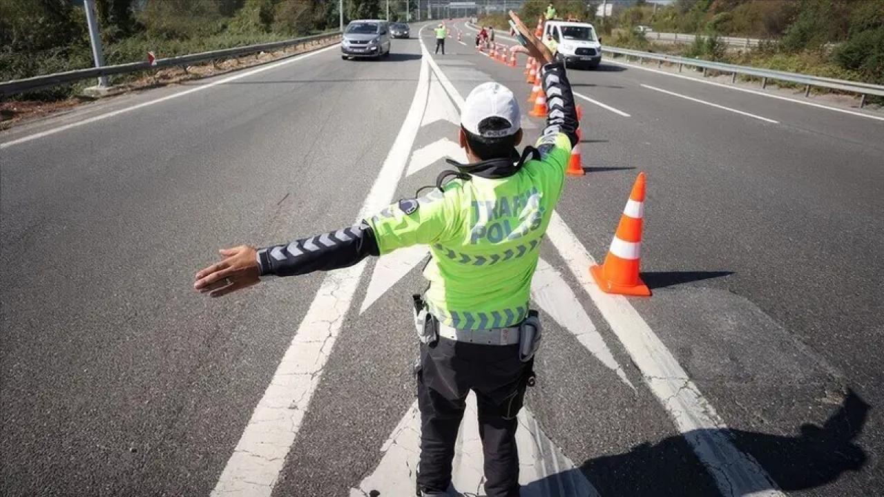 Bugün hangi yollar kapalı? 30 AÄustos İstanbul'da kapalı olan yollar ve alternatif güzergahlar!