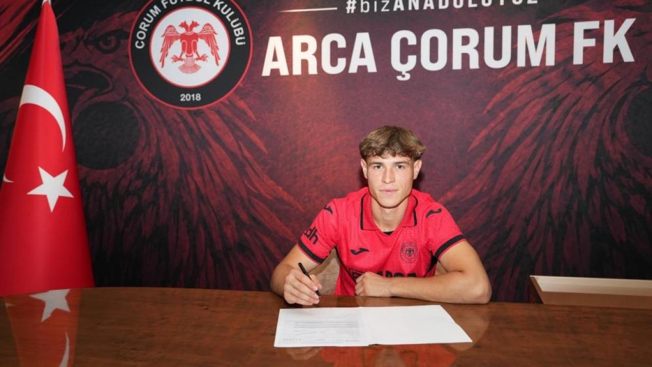 Çorum FK'den bir transfer daha! BoÅnak 10 numara imzayı attı