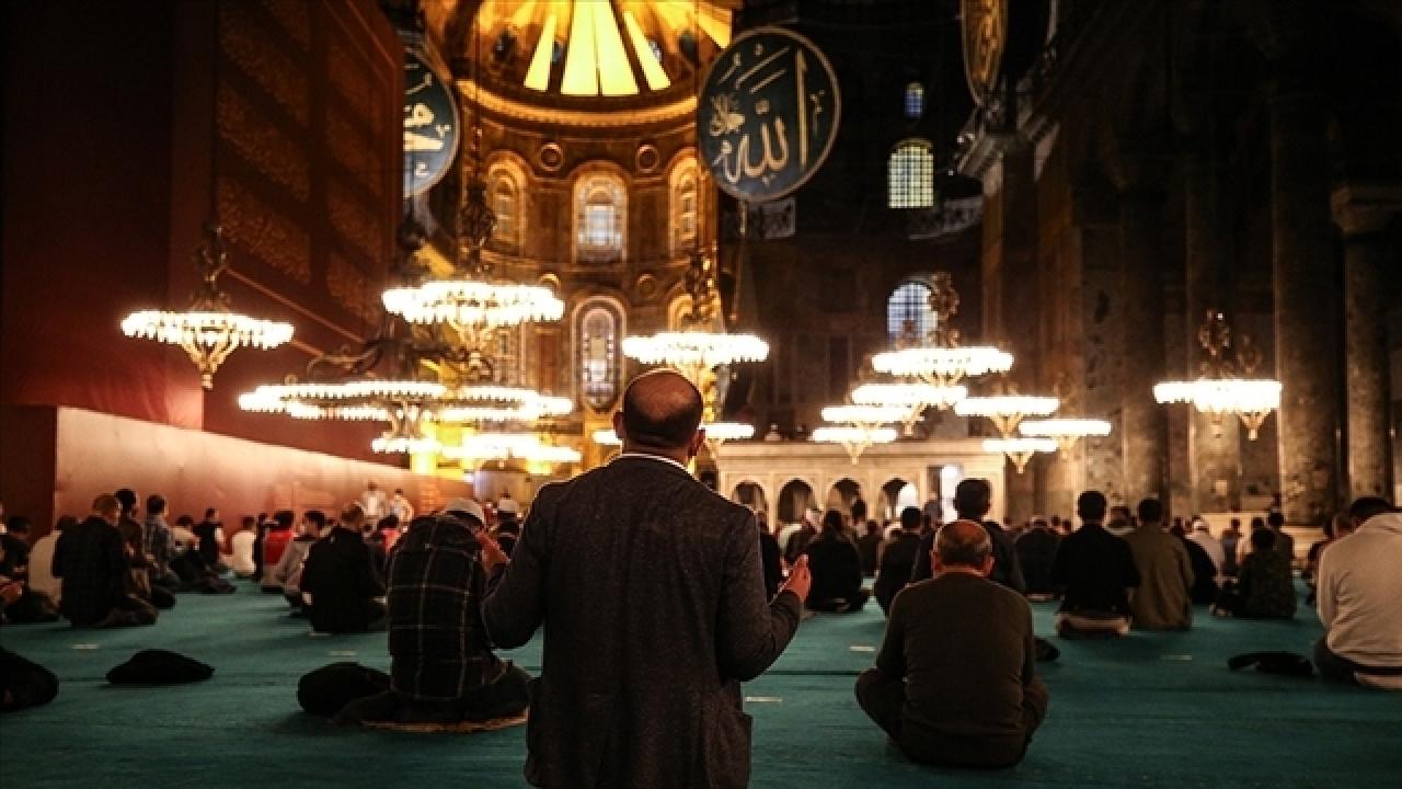 Mevlid Kandili anlamı ve fazileti: Mevlid Kandili'nde ne oldu?