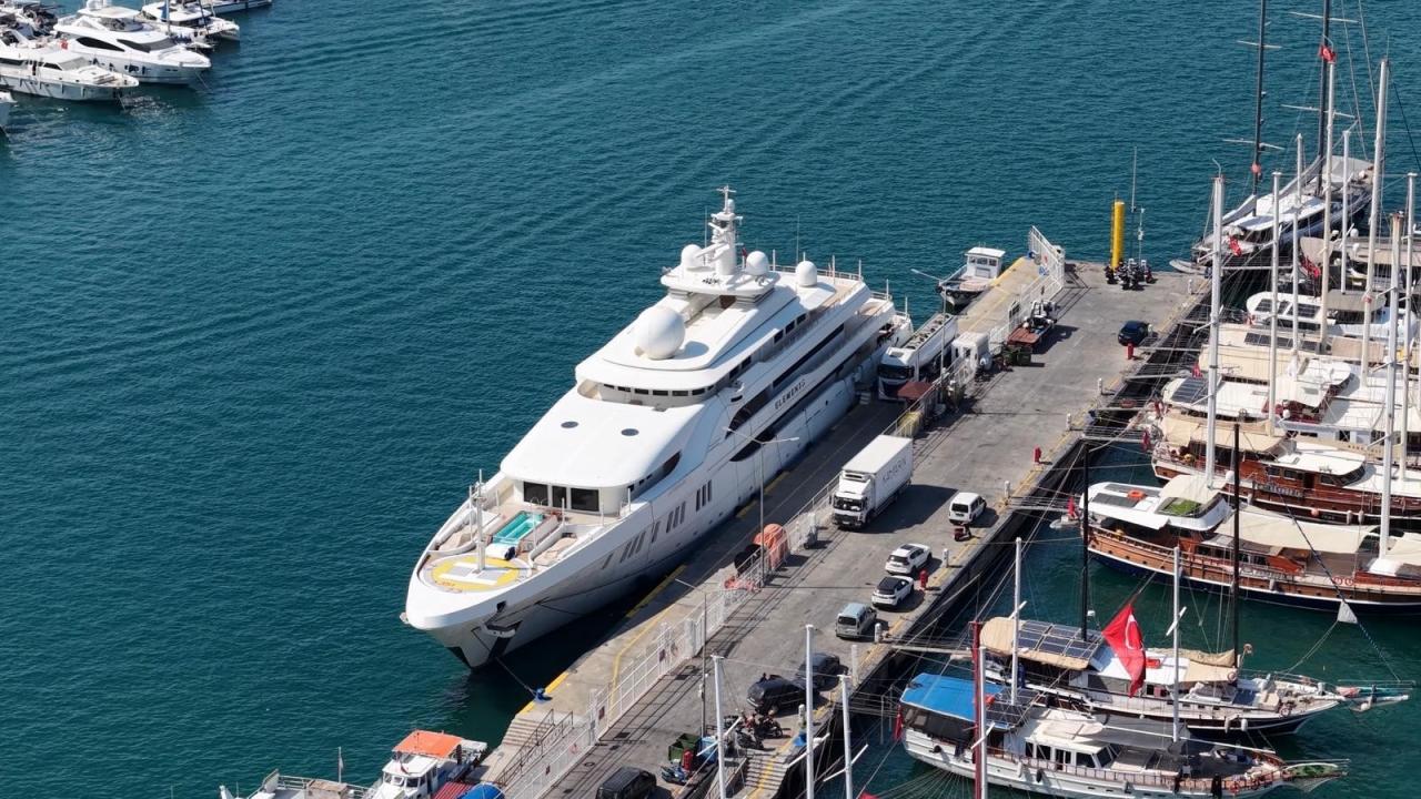 Suudi milyarder Fethiye'de milyonlar akıttı: Mega yatına 100 ton akaryakıt aldı!