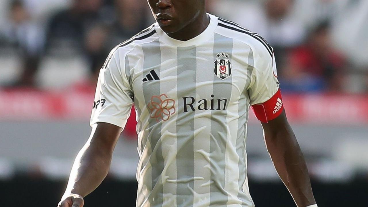 Transferde büyük sürpriz! Vincent Aboubakar, TFF 1. Lig ekibine imza attı