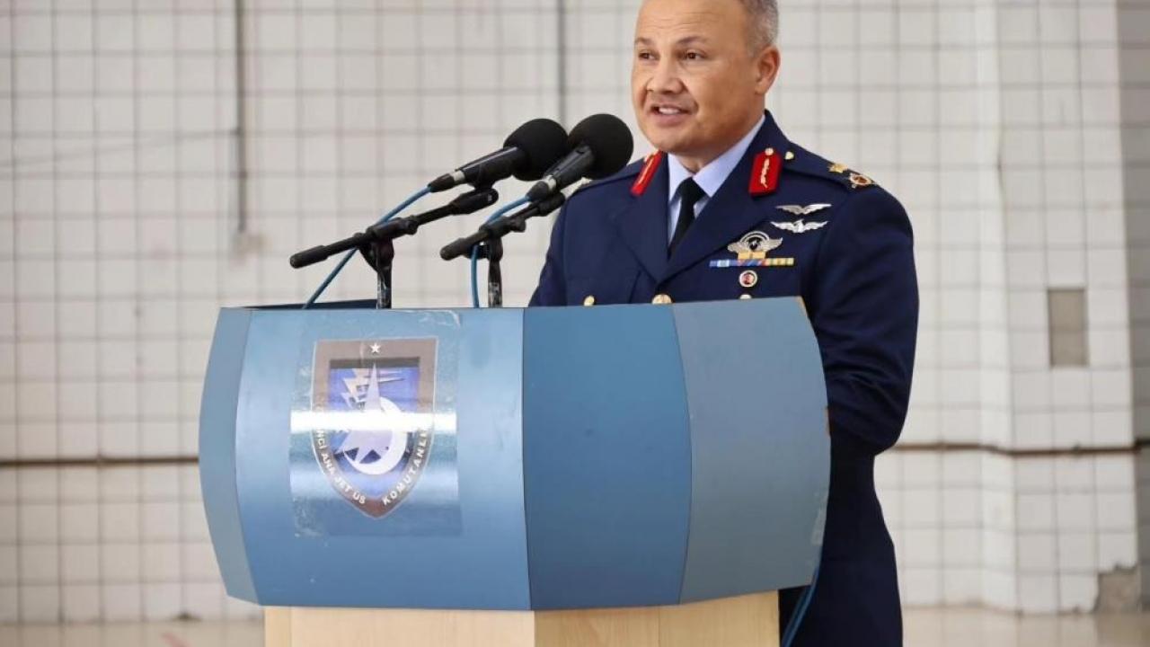 TuÄgeneral Alper Gezeravcı rütbelerini taktı