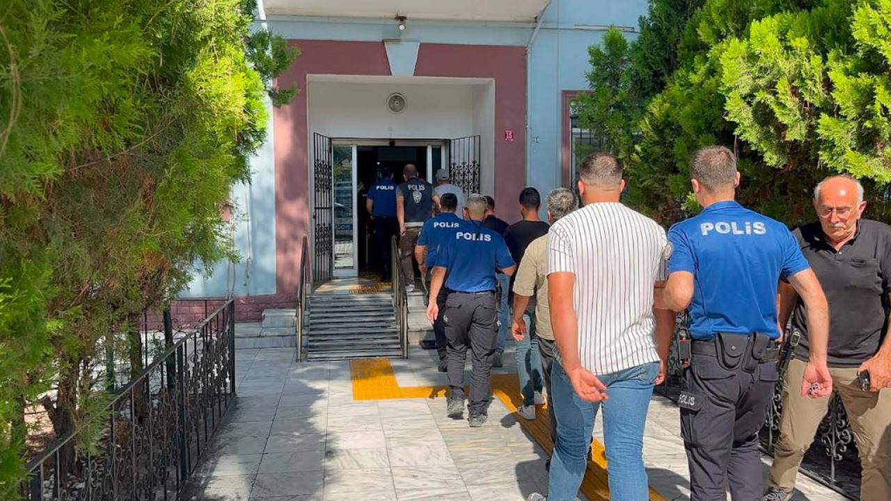 WhatsApp'tan polis ve jandarma uygulama noktalarını paylaÅan 7 Åüpheli yakalandı