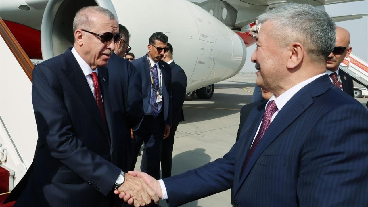 BiÅkekâte tarihi buluÅma! ErdoÄanâa dikkat çeken karÅılama