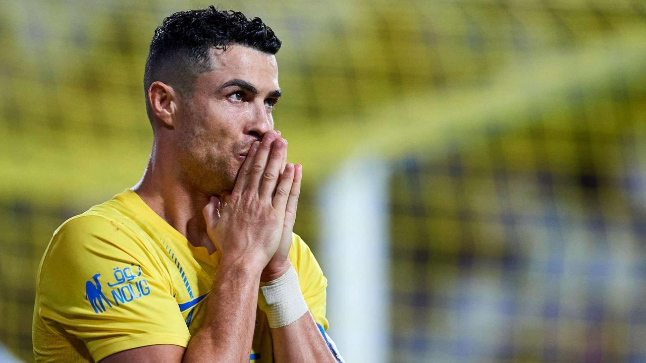 Ronaldo gördüklerine inanamadı: OÄlundaki kartı anında iptal etti!