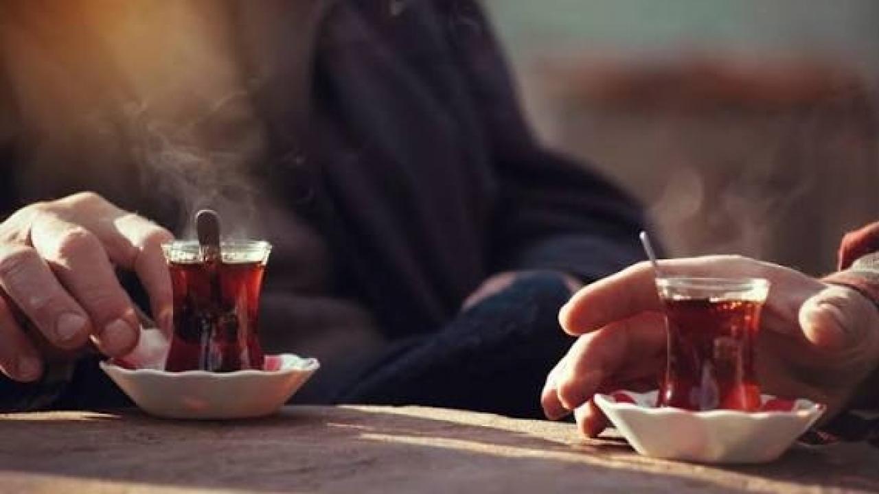 Sabah akÅam içiyoruz ama bu faydalarını bilmiyoruz: Ãayın vücuda 5 etkisi