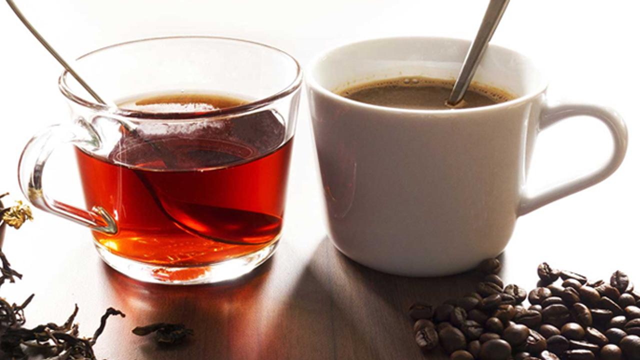 Photo: haber7.com Drinking Very Hot Tea and Coffee May Triple Esophageal Cancer Risk