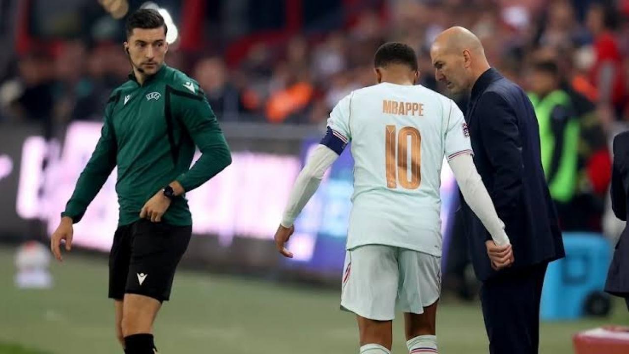 Fransızlar, Türkiye galibiyetine sevinemedi! Mbappe'ye ağlıyorlar